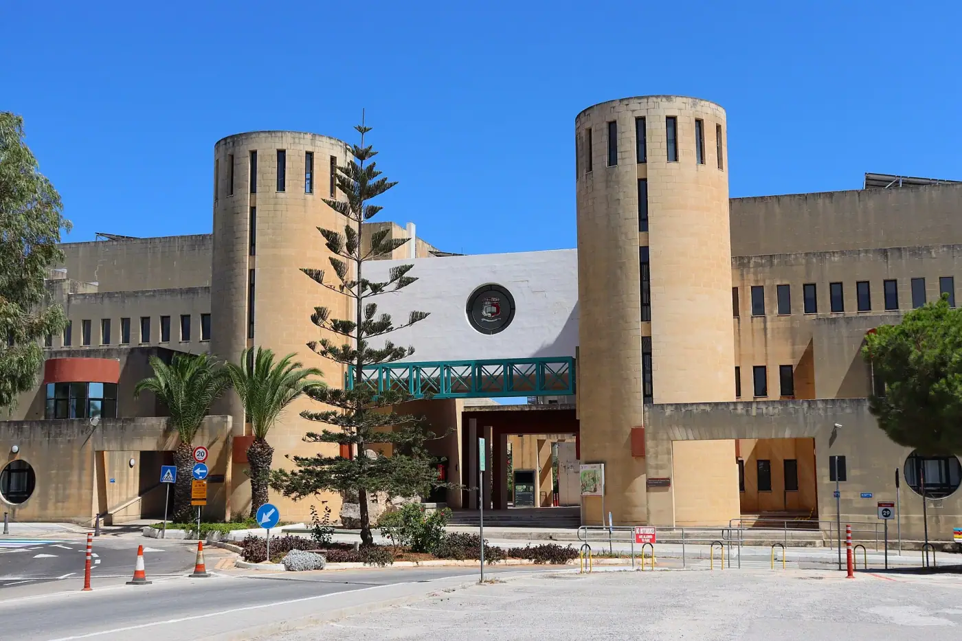 The main gateway of the University of Malta
