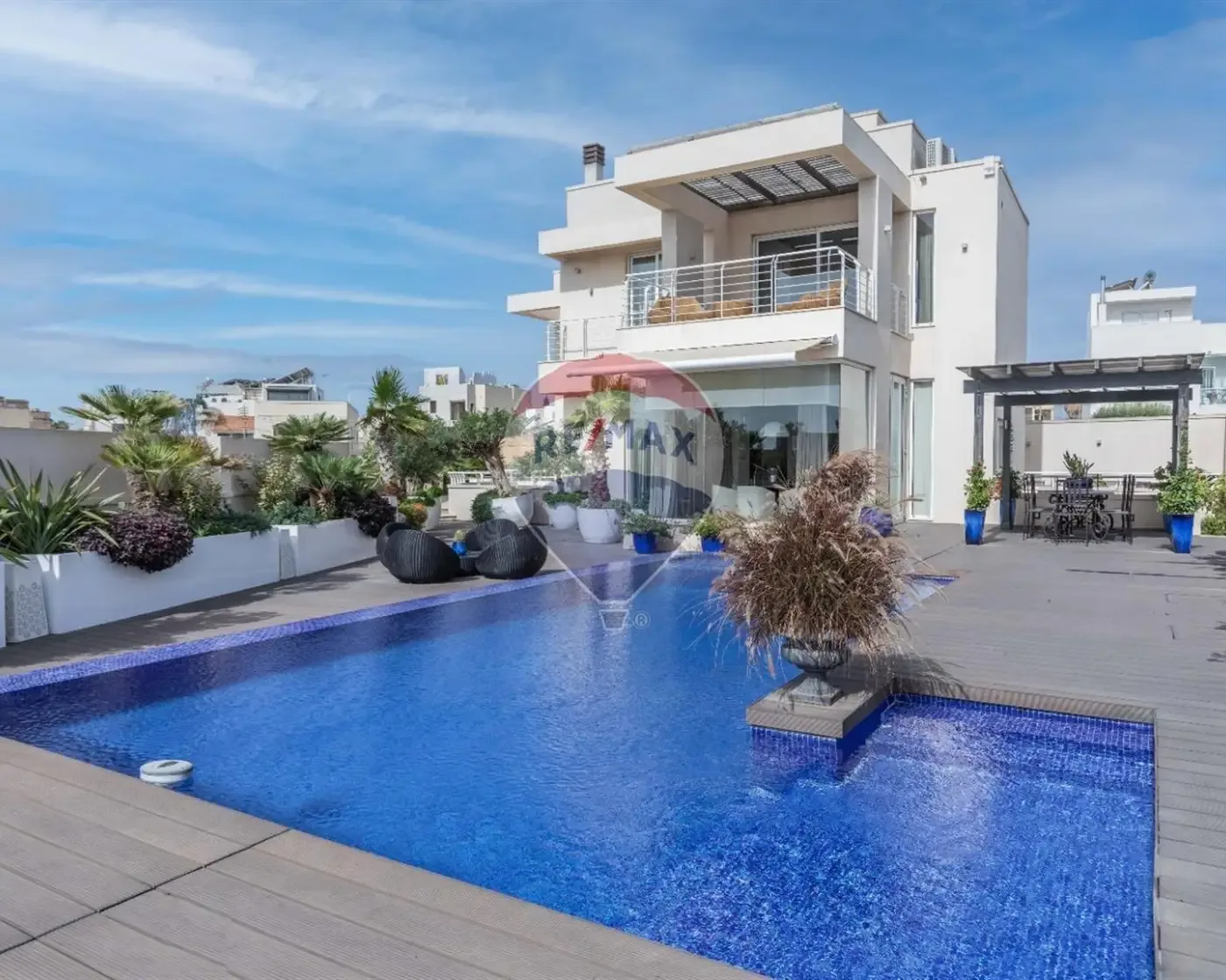 Madliena – Villa Semi-Detached — photo 1