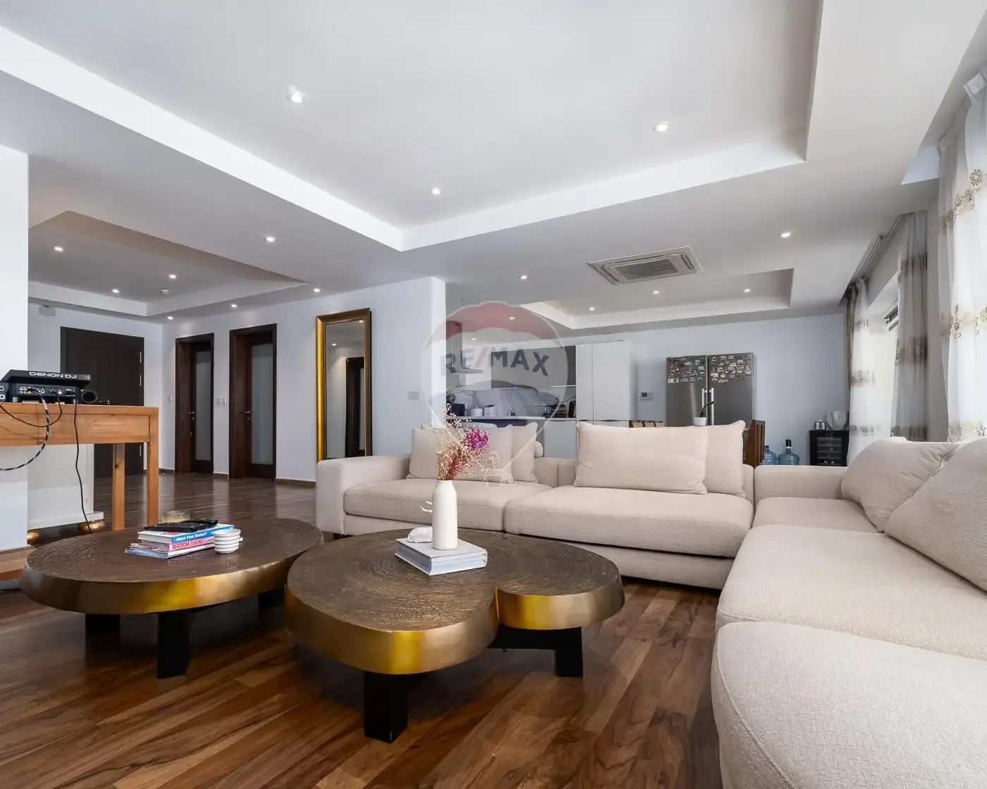 Fort Cambridge – 3 Bedroom Apartment — photo 3